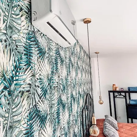 Modern Studio In Americas Apartment *